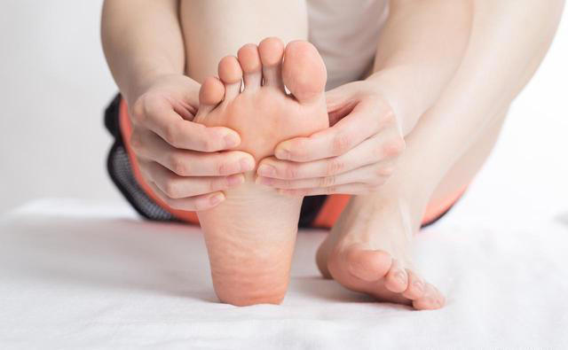 体内有病，腿脚先知! 提醒：腿脚若出现6种异常，要当心