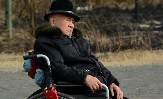 男人有这3个缺点，到了老年往往比妻子走的早，想长寿最好改掉