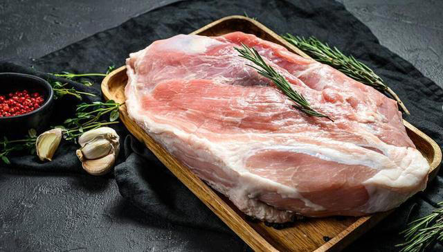 为啥中国人偏爱吃猪头肉、猪脚？很多人都不清楚，看完之后涨知识