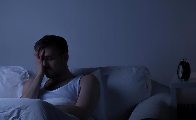 脑供血不足的人，有7个症状！做好这几件事，给脑血管“松绑”