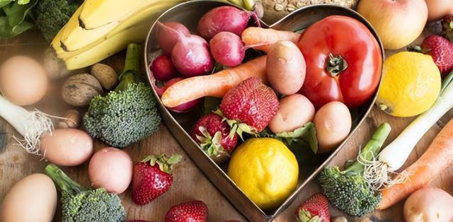 心脏最喜欢的7种食物，建议中老年人常吃，保护心脏，更健康