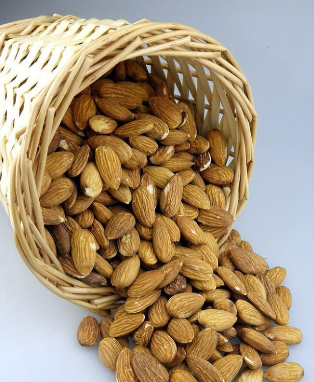 心脏最喜欢的7种食物，建议中老年人常吃，保护心脏，更健康