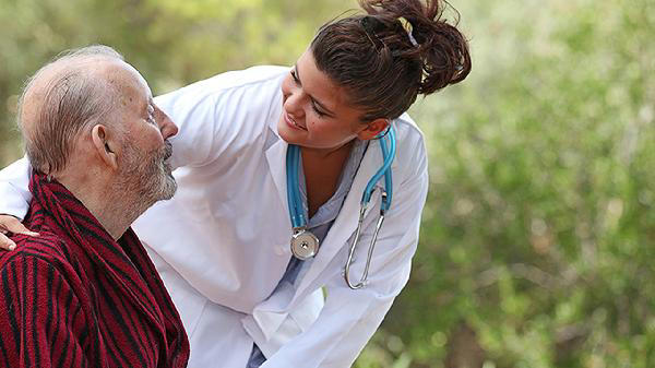  脑梗病人有三坎，熬过就长寿？三坎是指哪三年？医生：55岁后请重视 