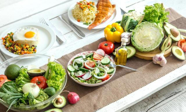 学医后才懂，胃癌最危险信号，不是腹痛反胃，而是持续出现3异常