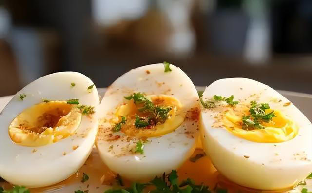 早餐应该吃什么？医生强调：鸡蛋鸡蛋鸡蛋！重要的事情说三遍