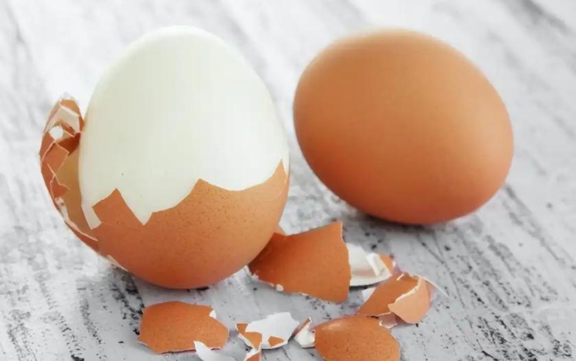 医生提醒：每天都吃一个鸡蛋，或等于给肝脏“减负”？真相来了