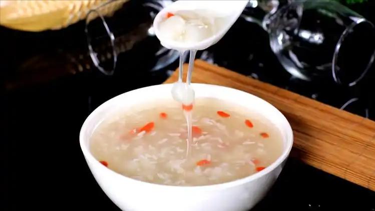 米酒再次被关注！医生发现：高血脂者喝米酒，不用多久或有6变化