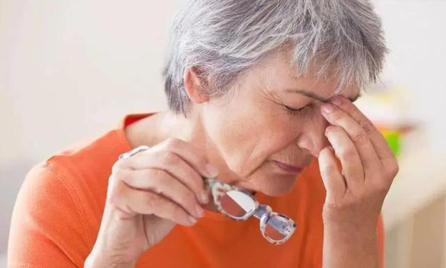 睡了等于没睡，长期这样睡觉的人，记忆力下降、全身炎症上升!