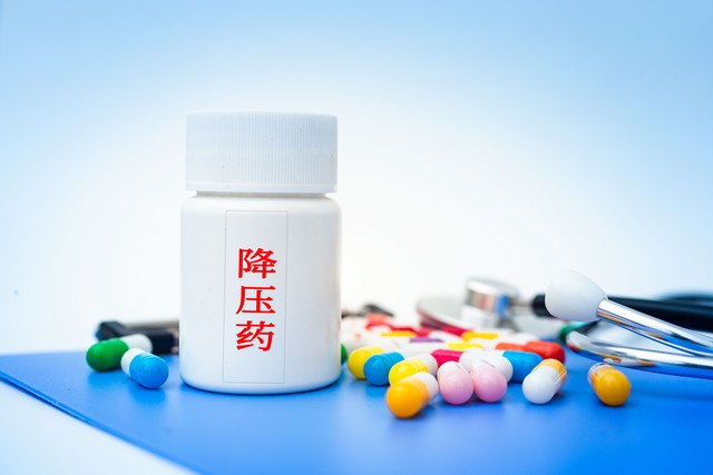 长期吃降压药，若身体出现这6种情况，医生：建议马上停药