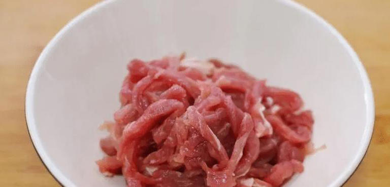 不管炒什么肉，最忌直接下锅，牢记4点，滑嫩鲜美又入味，没腥味