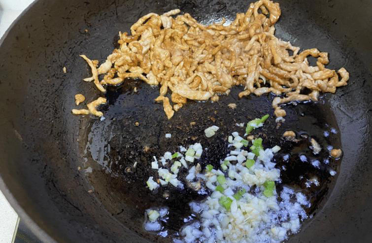 不管炒什么肉，最忌直接下锅，牢记4点，滑嫩鲜美又入味，没腥味