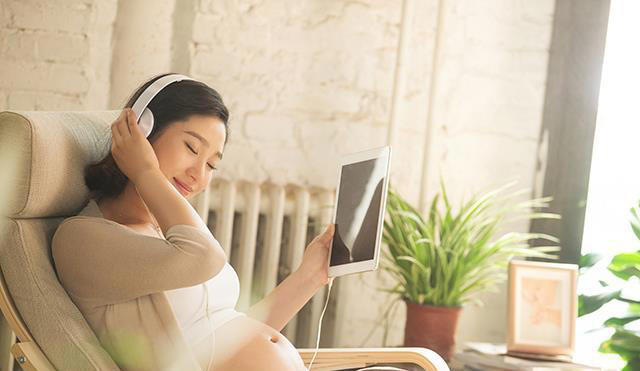 女人怀孕后，为什么容易抑郁？4个原因要了解，还要做好4件事