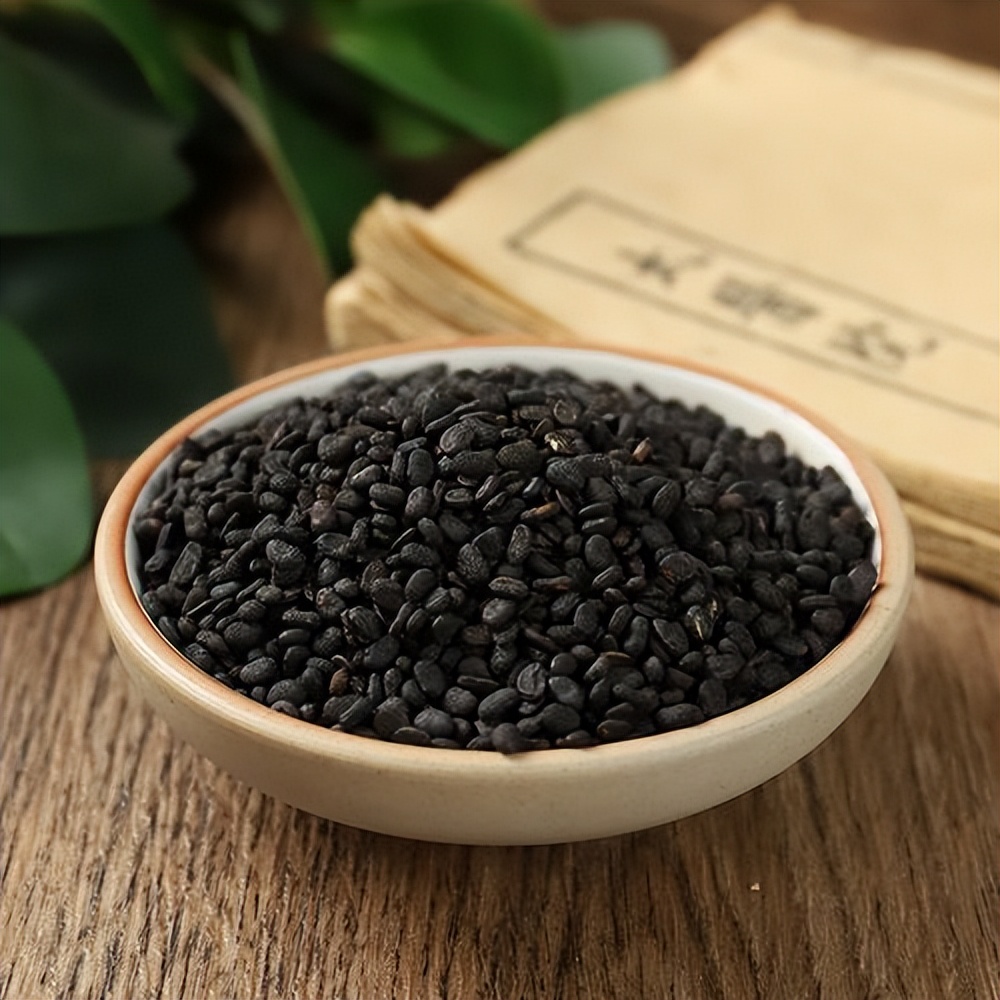 年纪不大身体却垮了？3味中药补肝肾、益精血，帮你告别未老先衰