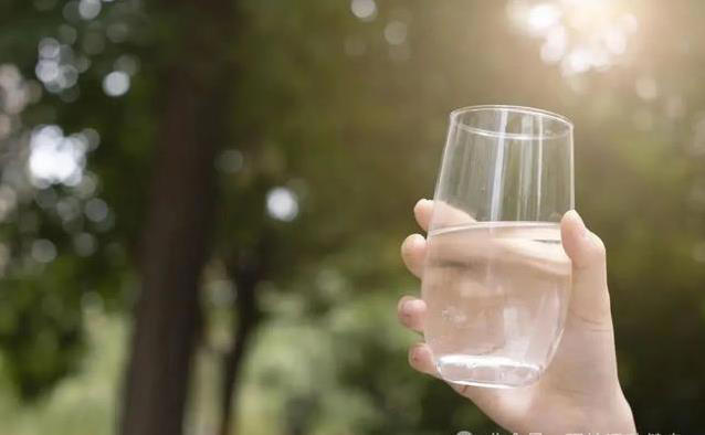 管不住嘴还想瘦？6个坏习惯不改，体重永远降不了！