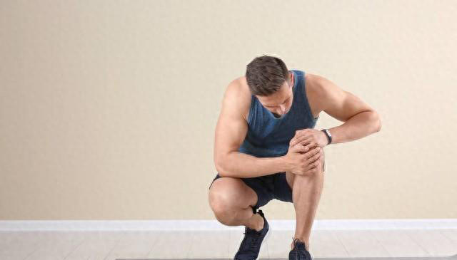 比跑步还伤膝盖的3个运动，你可能常做！保养膝盖关键看这6点！