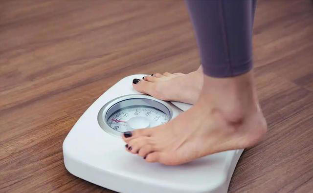 医生告诫：肝癌最危险信号，不是腹痛，而是频繁出现这5种异常