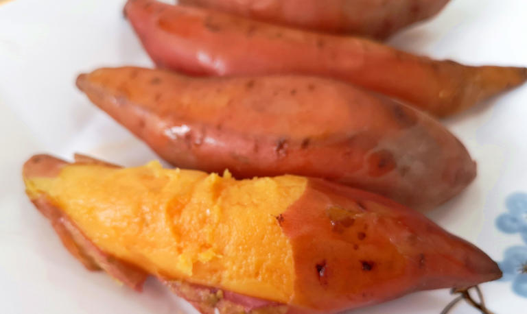 蒸红薯，最忌直接上锅蒸！教你一招，软糯香甜，比烤红薯还好吃！