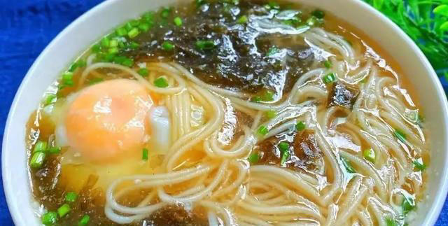 面条的6种家常做法，有荤有素，鲜香味美，劲道爽滑，简单又好做，省心省力！