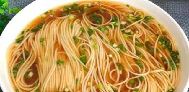 面条的6种家常做法，有荤有素，鲜香味美，劲道爽滑，简单又好做，省心省力！