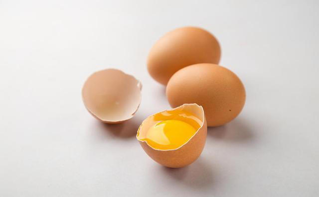 优质蛋白排行榜，牛奶倒数第一，鸡蛋倒数第二，早餐学会吃