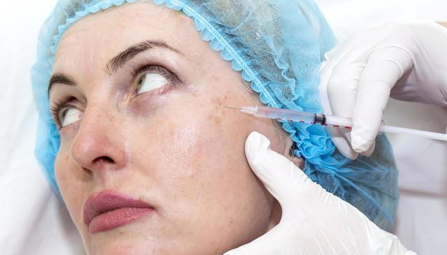 有的人长满“老年斑”，有的却干干净净？医生说出实情