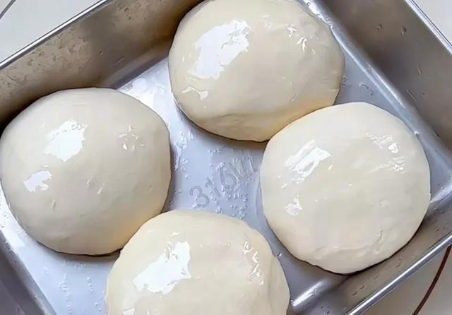 爱吃葱油饼的收藏，厨师长几十年的配方详细讲解，好吃到舔手指！