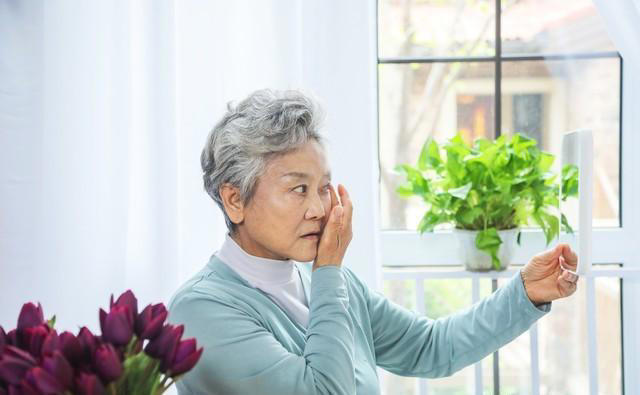 不少人被8小时睡眠论忽悠了!50岁以后,最佳的睡眠时长是多少？