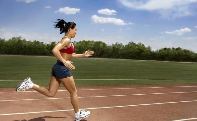 肝癌并非毫无征兆，上厕所时出现4个症状，或是肝脏已经受损