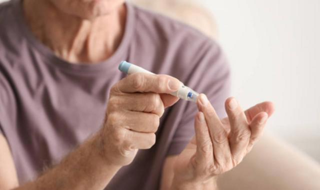 医生坦言：不管你信不信，老人过了60岁，基本都有如下6个现状！