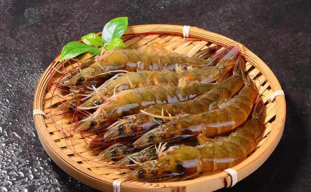 同样是虾，海虾好还是淡水虾好？看完涨见识了
