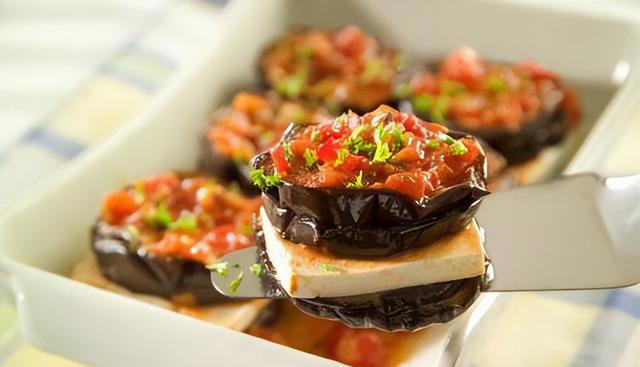 整理19款菜品分享，色香味俱全，百吃不厌，一定让家人尝尝吧