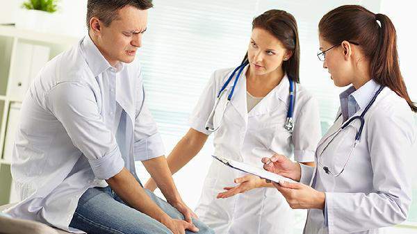 中老年人要趁早保养膝盖，推荐：护膝盖关节，从4种办法做起