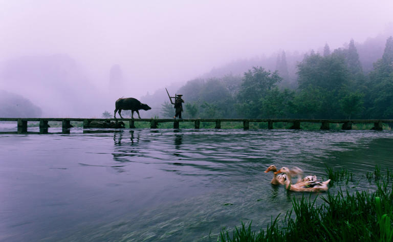 假期旅行的天花板！国内6座被严重低估的宝藏山水小城，风光超绝