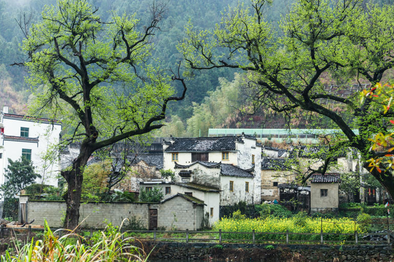 假期旅行的天花板！国内6座被严重低估的宝藏山水小城，风光超绝