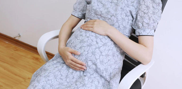 女性怀孕以后，腰部经常出现酸痛，究竟是怎么回事？有3个原因