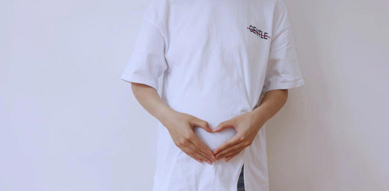 女性怀孕以后，腰部经常出现酸痛，究竟是怎么回事？有3个原因