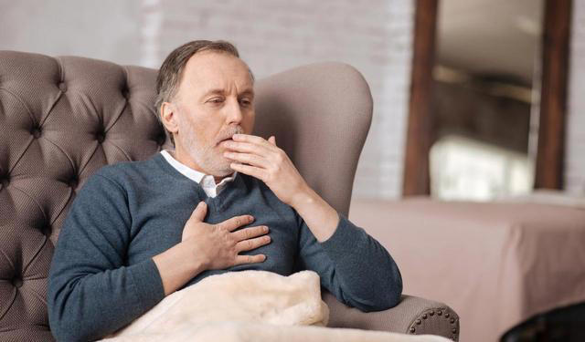 心梗发作前7天，身体疯狂发警报！这5个信号，一定要注意！