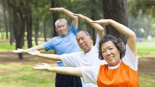 晚年养生：坚持七个好习惯，细数人生70-75岁的珍贵五年