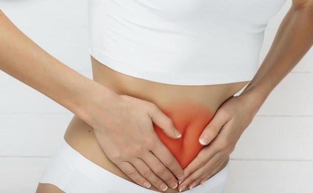 女性总觉得盆腔炎只是小毛病，这3个日常习惯却让它反复发作