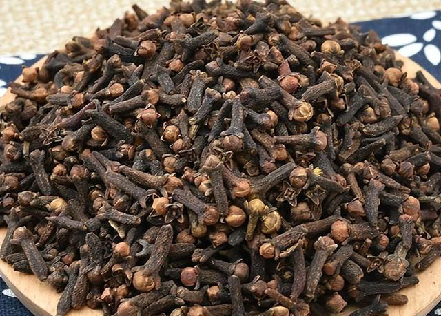 “最”能除猪肉腥味的香料，牢记这4种，猪肉鲜香不腥，越炖越香