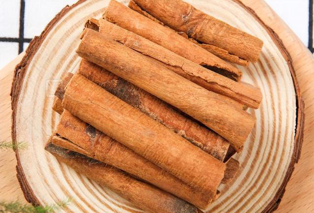 “最”能除猪肉腥味的香料，牢记这4种，猪肉鲜香不腥，越炖越香