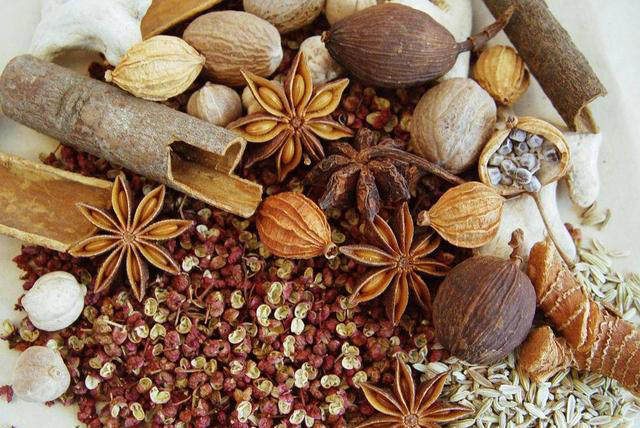 “最”能除猪肉腥味的香料，牢记这4种，猪肉鲜香不腥，越炖越香