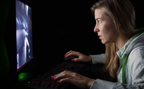 熬夜有什么危害 熬夜的危害是什么 熬夜吃什么好