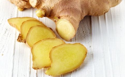 生姜的功效有哪些 姜汤有什么好处 什么时候吃姜最合适