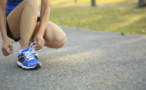 夏季减肥吃什么好 最适合夏季减肥的食物有哪些 夏季做什么运动减肥