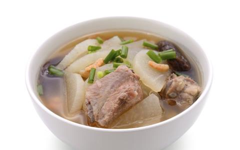 女人吃什么好补气血好 女人吃什么补肾健脾 女人吃什么可以强身健体