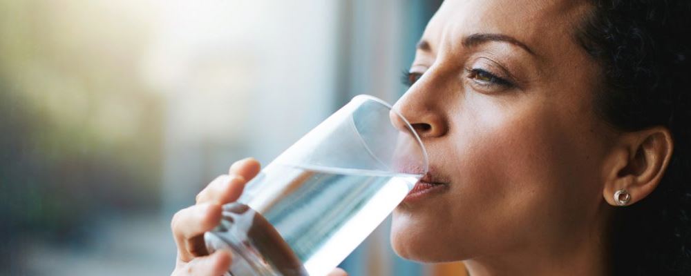 苏打水能减肥吗 苏打水减肥的危害 减肥正确的方法