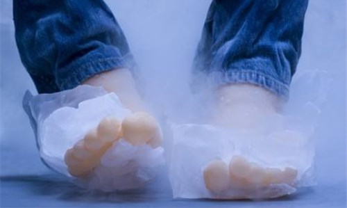冬季手脚冰凉是什么原因？6个好方法帮你来暖身