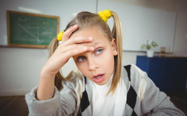 学医后才知道，肝病最危险信号，不是疲劳，而是频繁出现4个症状