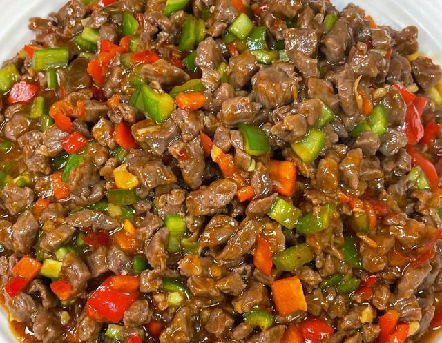 牛肉这么做真的太费米饭了，香辣过瘾又下饭，学会了你就是大厨